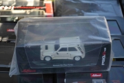 Lørdag. Jeg leter videre og finner en Renault R5 Maxi Turbo, også i feil skala.
