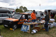 Men så finner jeg endelig en Renault til på plassen og det er en Renault Teilhol Rodeo fra 1984. Og super selgeren har sørget for at vi har masse deler til vår Renault 6