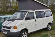 Noen biler er til salgs her også, dette er en Volkswagen California 70Xobl-2 fra 1991