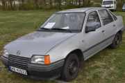 Så har vi en Opel Kadett 1.6S LS fra 1986 som også er til salgs