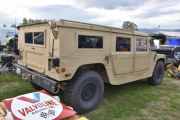 Det må være en Hummer fra rundt 1980 til 1990 åra, har ikke så mye kunnskap om disse bilene
