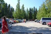 Men den hvite Renault 6 dukker ikke opp, nå blir jeg litt lei meg. Men med den i går når vi kom er vi oppe i minst sekstiseks biler
