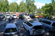 Her har det kommet et par nye ser jeg men det begynner å bli litt vanskelig. La oss runde det opp til at 100 biler har vært innom på treffet så lenge det varte