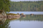 Vi starter med et utsiktsbilde bare for å vise hvor stille vannet er. Morgenstund har gull i munn eller grunn, er det ikke et slik ordtak ett eller annet sted?