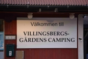 Stedet er Karlskoga. Dette er første tur torsdag morgen, jeg har 2 timer på meg før de andre våkner. Kan det bli spennende fugler som dukker opp?