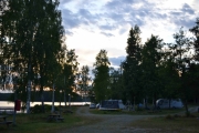 Men vi er på en fin plass har to fine hytter og vi gir ikke opp