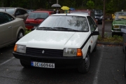 Tolvte bilen er en Renault Fuego, det er en 1981 modell