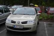Trettende bilen, kan det være en Laguna? Nei det er en Renault Megane CC