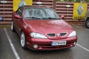Attende bilen er en Renault Megane 1 PH2