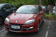 Tjuefjerde er en Megane? Nei det er en Renault Laguna sedan
