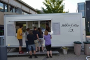 Men tro det eller ei, vi kjører ikke lenge før vi finner en Pikku-Lotta som har åpnet allerede