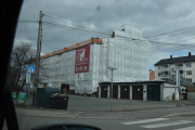 7 april 2019 - Ved Joker i Svartdalsveien er de også i full gang med oppussingen
