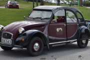 Neste bil er en Citroen 2 CV 6 fra 1985