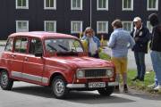 Så kommer vår Webmaster i sin Renault 4 GTL fra 1983