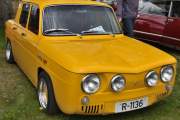 Kult og rått, dette er en Renault 8 med betegnelsen Super Sport, og med fire lykter i fronten