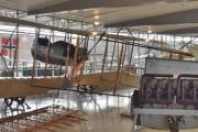 Neste er Farman F.46 med en 80 hk V8 Renault-motor og kom til Kjeller i 1920, men foran har du en V12 Renault-motor også