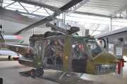 Dette er Bell UH-1B Iroquois, og i 1962 var helikoptersituasjonen i Luftforsvaret vanskelig, så fra 1963 til 1965 ble 12 helikoptre levert som amerikansk våpenhjelp