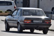 Neste som må reise er en Peugeot 505 SR fra 1986, Peugeot 505 ble produsert fra 1979 til 1992