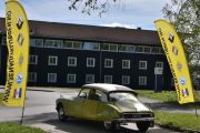 Men her reiser en til, det er en Citroen ID 19 Comfort fra 1963, hører nok til DS klubben tenker jeg