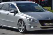 Neste bil er av en nyere variant, det er en Peugeot 508 fra 2012