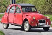 Men det vil komme mange flere biler til, så her er det bare å følge med. Dette er en Citroen 2CV type 6 Club fra 1986