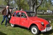 Men vår Citroen 2CV type 6 Club fra 1986, måtte stoppe ved kontrollposten og da ville den ikke starte igjen