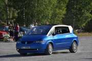 Men nå ankommer Renault, det er klubben jeg tilhører. Her ser vi en sjelden Renault Avantime DE fra 2002, er ikke veteran enda