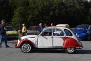 Bortsett fra denne 2Cv-en da som kommer altfor sent, men pen var den