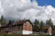 Sakkerhusene som egentlig er et tysk navn, men så ble de også kalt Bergstuene på norsk, ble brukt til overnatting, da mange av arbeiderne her bodde langt unna