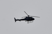 Morten 10 juli 2020 - LN-OCZ over Høyenhall, det er en Airbus H125 fra 2019 og det står Helifly på siden