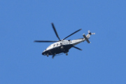 Morten 17 mai 2020 - Politihelikopter over Høyenhall
