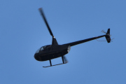 Morten 2 mai 2020 - Helikopter over Høyenhall, tar jeg ikke feil så er det LN-OGT som er et  Robinson R44 og kommer fra Kjeller flyplass