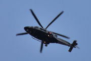 Morten søndag 22 mars 2020 - Politihelikopter over Høyenhall, den forsvinner, men tre minutter senere dukker LN-ORA opp igjen