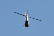 Morten 22 april 2021 - Robinson R44 over Høyenhall, når du følger et helikopter, kan sola gi deg noen overraskelser