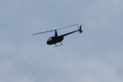 Morten 3 april 2021 - Robinson R44 over Høyenhall, første helikopteret på påskeaften, men dessverre litt for langt unna