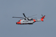 Morten 17 august 2021 - Leonardo AW101 nr. 0270 over Høyenhall, noen av sykehusene måtte bygge om landingsplassene da de er så store