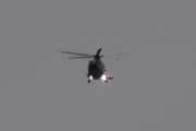 Morten 18 januar 2022 - LN-ORA besøker Høyenhall, det er Politihelikopteret som kommer med fult lys