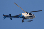 Morten 2 desember 2021 - Pegasus Helicopter besøker Høyenhall, stiller seg nøyaktig i posisjon også :-)