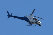 Morten 6 januar 2022 - LN-OSE besøker Høyenhall, jeg gjetter at Pegasus Helicopter har et kamera på snuten