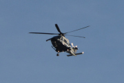 Morten 2 juledag 26 desember 2021 - LN-ORB over Høyenhall, klokken er 12.15. Politihelikopteret er i luften 2 juledag også