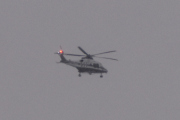 Morten 5 desember 2021 - Politihelikopter kommer igjen, klokken er 14.19. Dem er nok ferdig med runden sin nå
