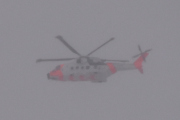 Morten 8 desember 2021 - SAR Queen over Høyenhall, det snødde tett og jeg trodde ikke at jeg fikk se noe