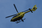 Morten 22 mai 2021 - LN-OOS over Høyenhall, det er Norsk Luftambulanse som kommer med sin Airbus H145