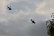 Morten 22 mai 2021 - To Politihelikoptre i formasjon over Høyenhall