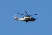 Morten 21 november 2021 - Politihelikopter over Høyenhall, klokken er 10.37. Selv på en søndag er dem ute og jobber