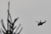 Morten lørdag 6 november 2021 - Politihelikopter over Høyenhall, og ingen fugler i tretoppen heller
