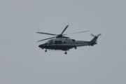 Morten 19 juni 2021 - Politihelikopter og svalen over Høyenhall, den holder seg ofte litt på avstand