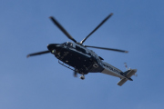 Morten 28 mars 2021 - LN-ORB over Høyenhall, Politiets andre helikopter som passer på oss