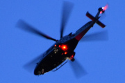 Morten 10 april 2022 - Politihelikopter og SAS møtes over Høyenhall
