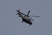 Morten 12 april 2022 - Politihelikopter over Høyenhall om kvelden, så her blir det nok ikke fri i påsken